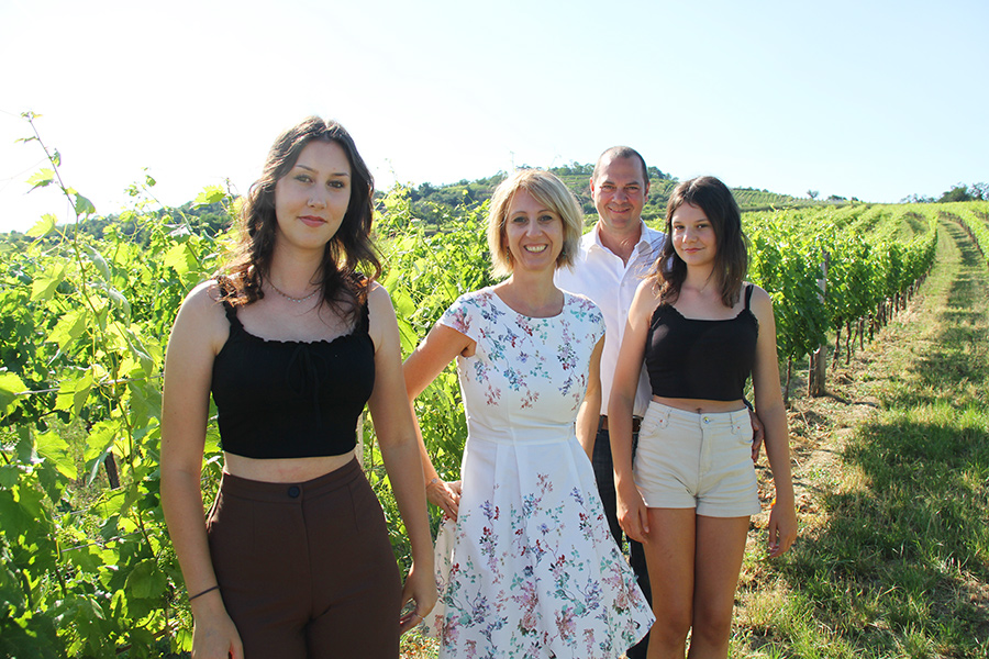 Familie Lentsch im Weingarten